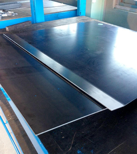 11-鋼板（クロ）のシャーリング切断・へ曲げ