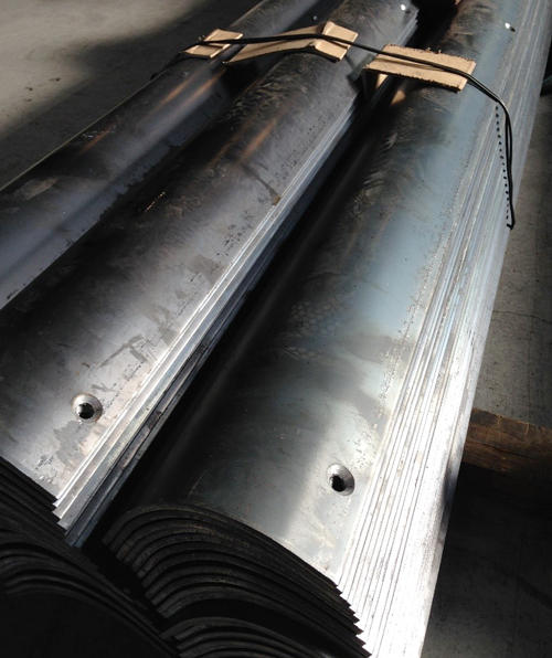 72-鉄板曲げと穴あけ加工